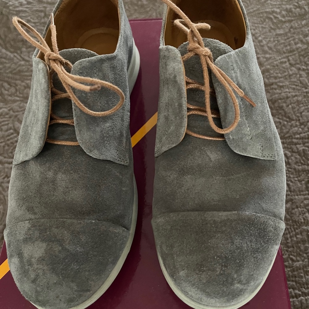 Women's Samuel Hubbard "Freedom Now" Gray Suede Casual Shoe, Size 7M